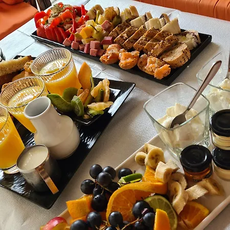 Petunia 2* Neos Marmaras