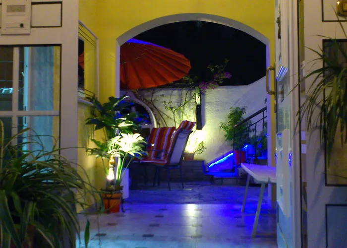 Petunia Hotel Néos Marmarás