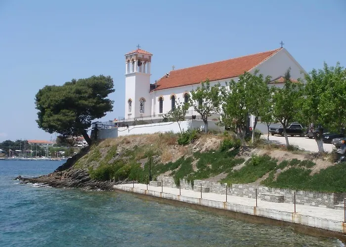 Petunia Hotel Néos Marmarás