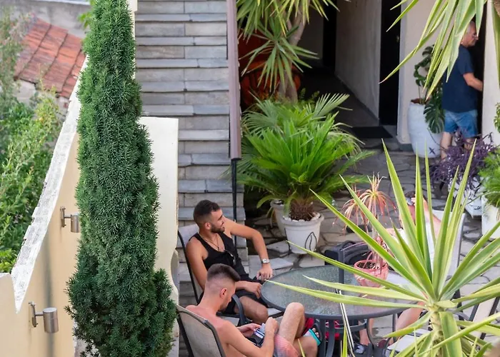Petunia Hotel Neos Marmaras