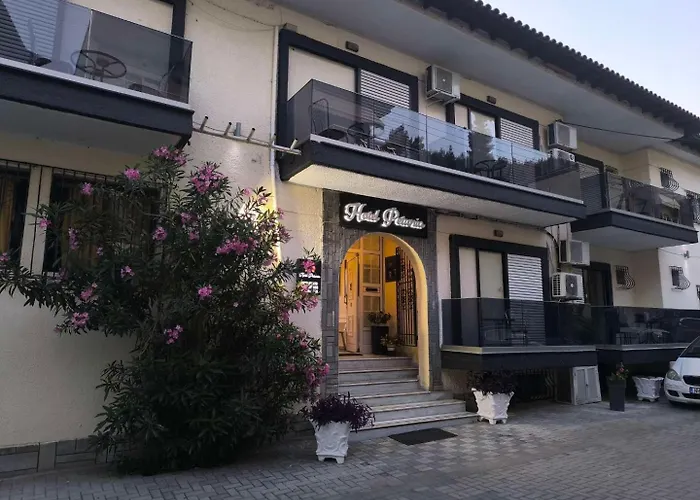 Petunia Hotel 2*
