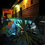 Petunia Hotel 2*