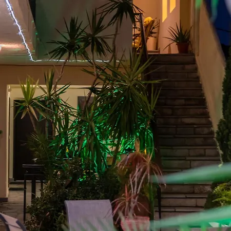 Ξενοδοχείο πετούνια 2*