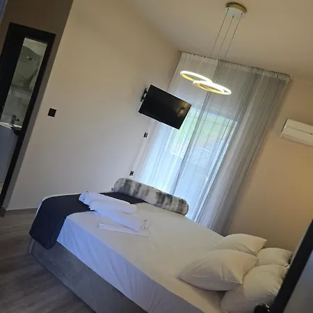 Petunia Hotel Neos Marmaras